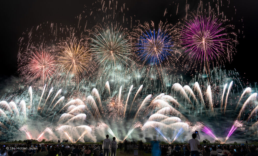 花火日和 HANABI PACK（花火パック） 特設サイト - ランニングシューズ
