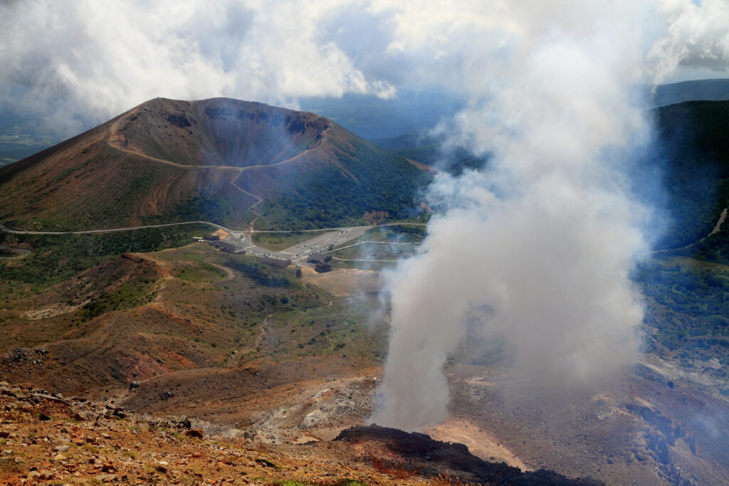 し*ち様 Volcanic  pixta_11581441_XL-1024x683.jpg
